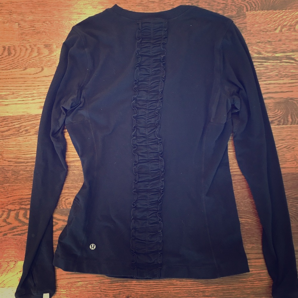 LULULEMON Black Longsleeve Ruffle Back Top, Sz 10